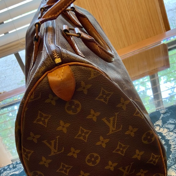 Louis Vuitton Authentic Handbag Speedy 35 - Picture 4 of 16